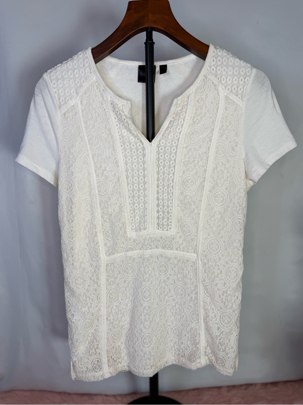 Rafaella - Lace Split-Neck Top in White - Size MP